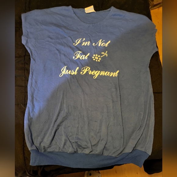 Woman's shirts - Picture 1 of 2